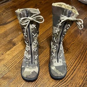 NOW Italy Camouflage Boots Size 38EU